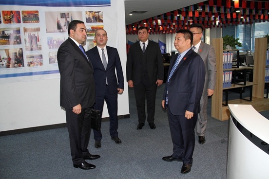 阿塞拜疆·中国自贸工业小镇项目正式签约