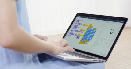 科界大咖说:孩子仅仅学编程就够了吗?