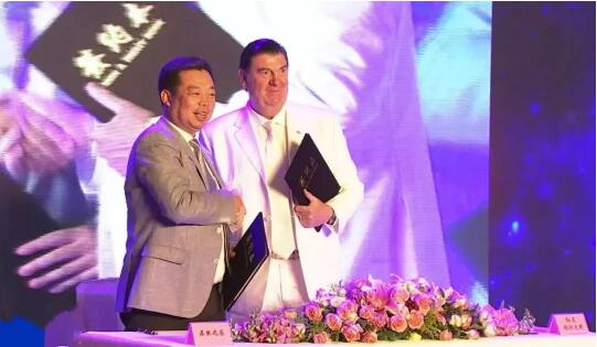 拥抱设计,居然之家携手“红点”一路狂奔