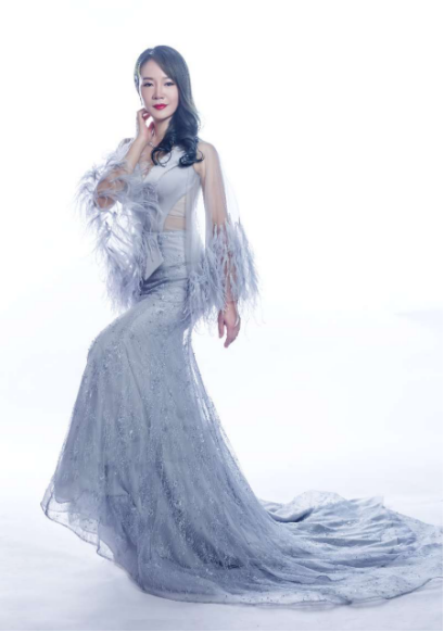美女老板只做了一个动作，店里的业绩翻十倍！