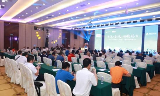 中国重汽LNG重卡与喜威天然气加气站推介会在东莞隆重举行
