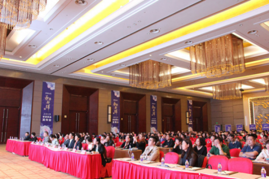 芳华驻锦，2019美罗家纺春夏新品发布会暨订货会圆满落幕