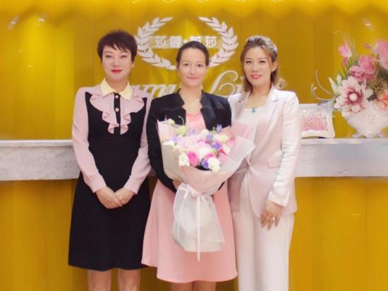 元气秋日，莎蔓莉莎建议该给您的肌肤来点惊喜啦