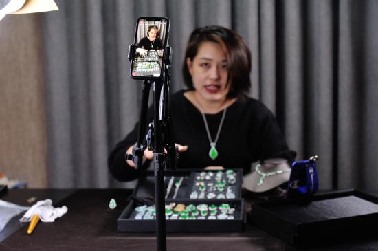 玉都揭阳刮起淘宝直播风,单月线上成交突破1亿