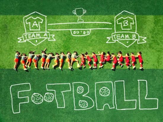 深圳幼儿园毕业照COSPLAY中国女足：最萌粉丝团