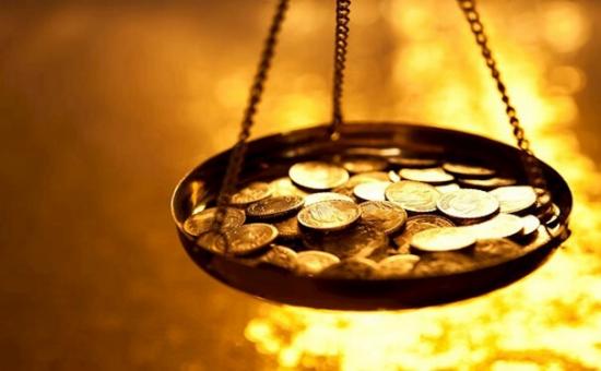 香港安信金控骗局：实物黄金投资与纸黄金投资的对比分析