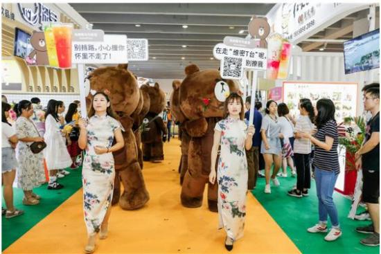 布朗熊与可妮兔名利双收广州国际连锁展 (图3)