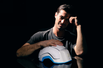 2018秋季cmef视线聚焦生发黑科技美国丝若得theradome激光生发头盔